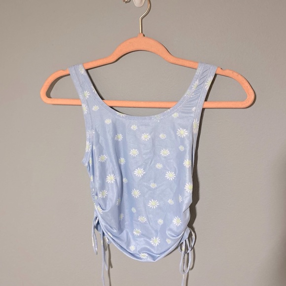 Princess Polly Tops - Princess Polly Daisy Crop Top